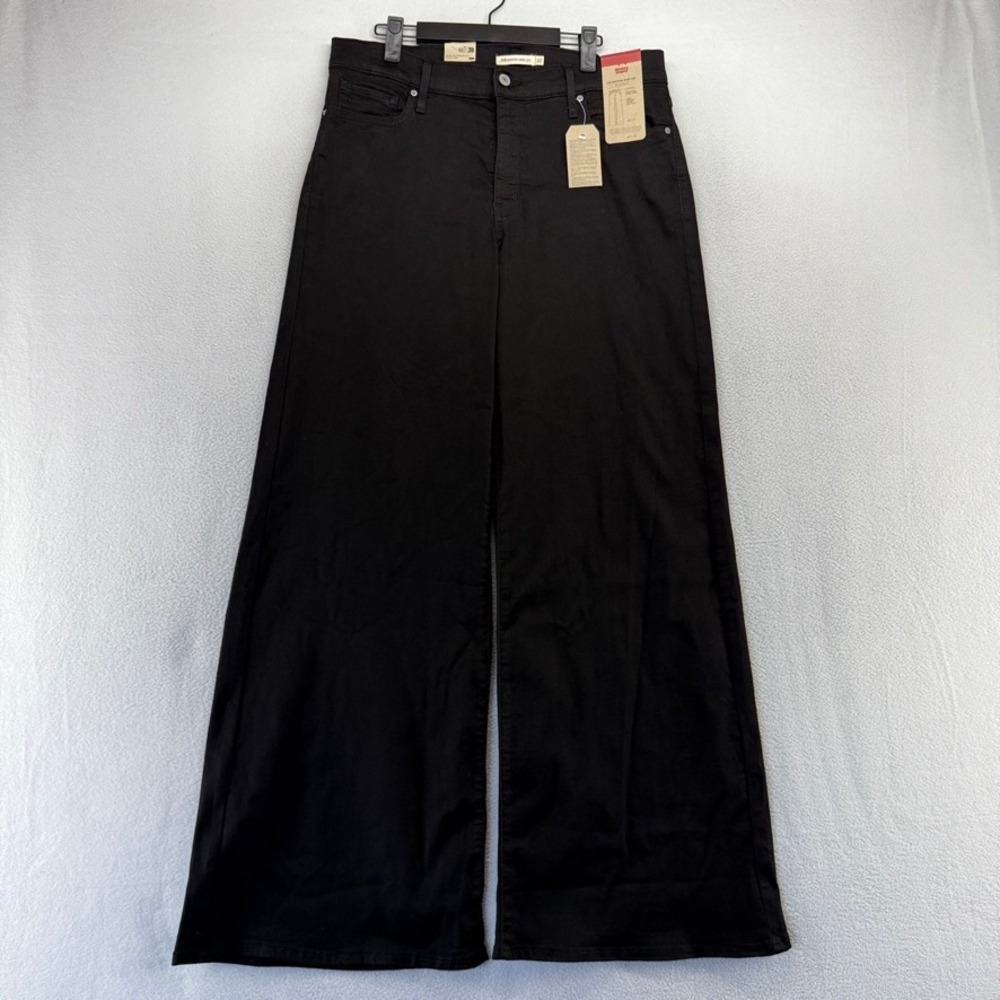Levis Jeans Women 32x32 Black 318 Shaping Wide Leg Stellar Stretch Denim NEW